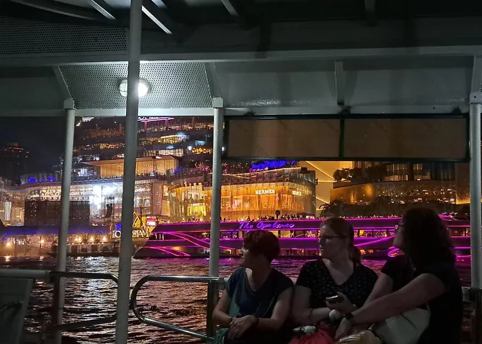 Beat Warii At Chaophraya River Хостел *